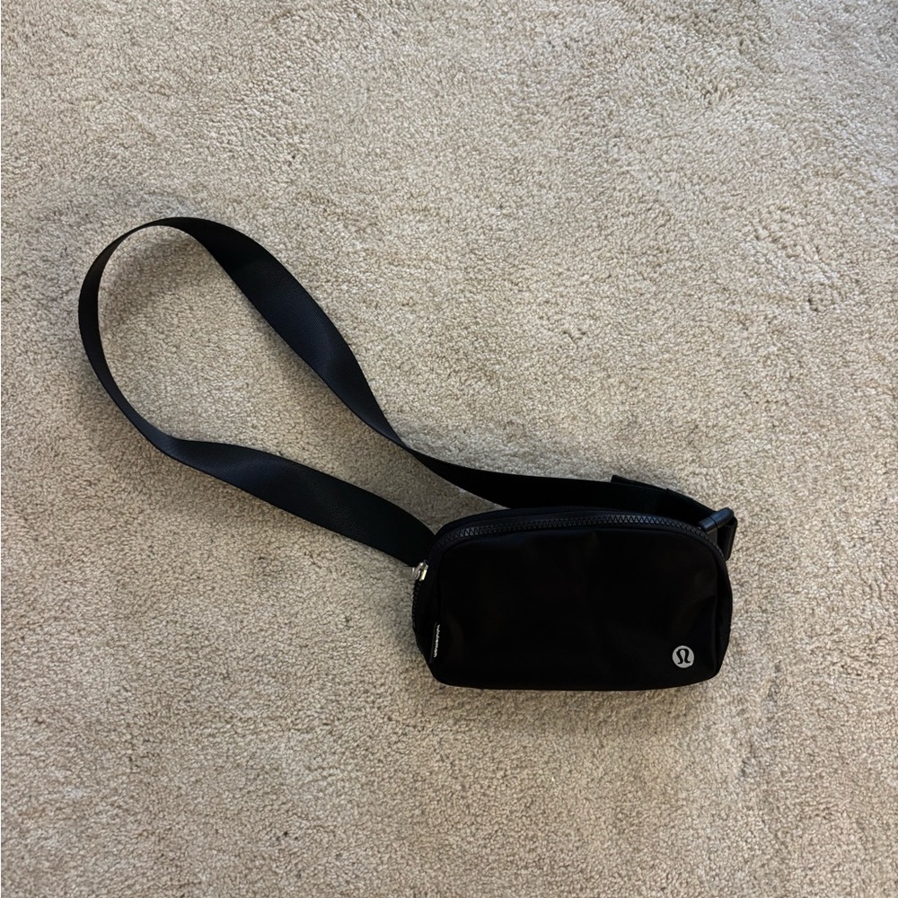 lululemon athletica Black Belt Bag